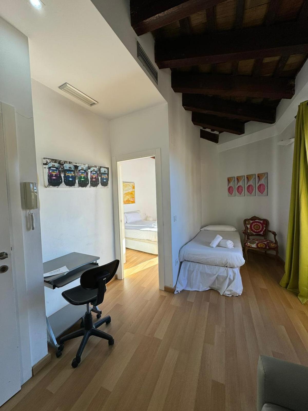 Tossal Apartment Valencia Exterior photo
