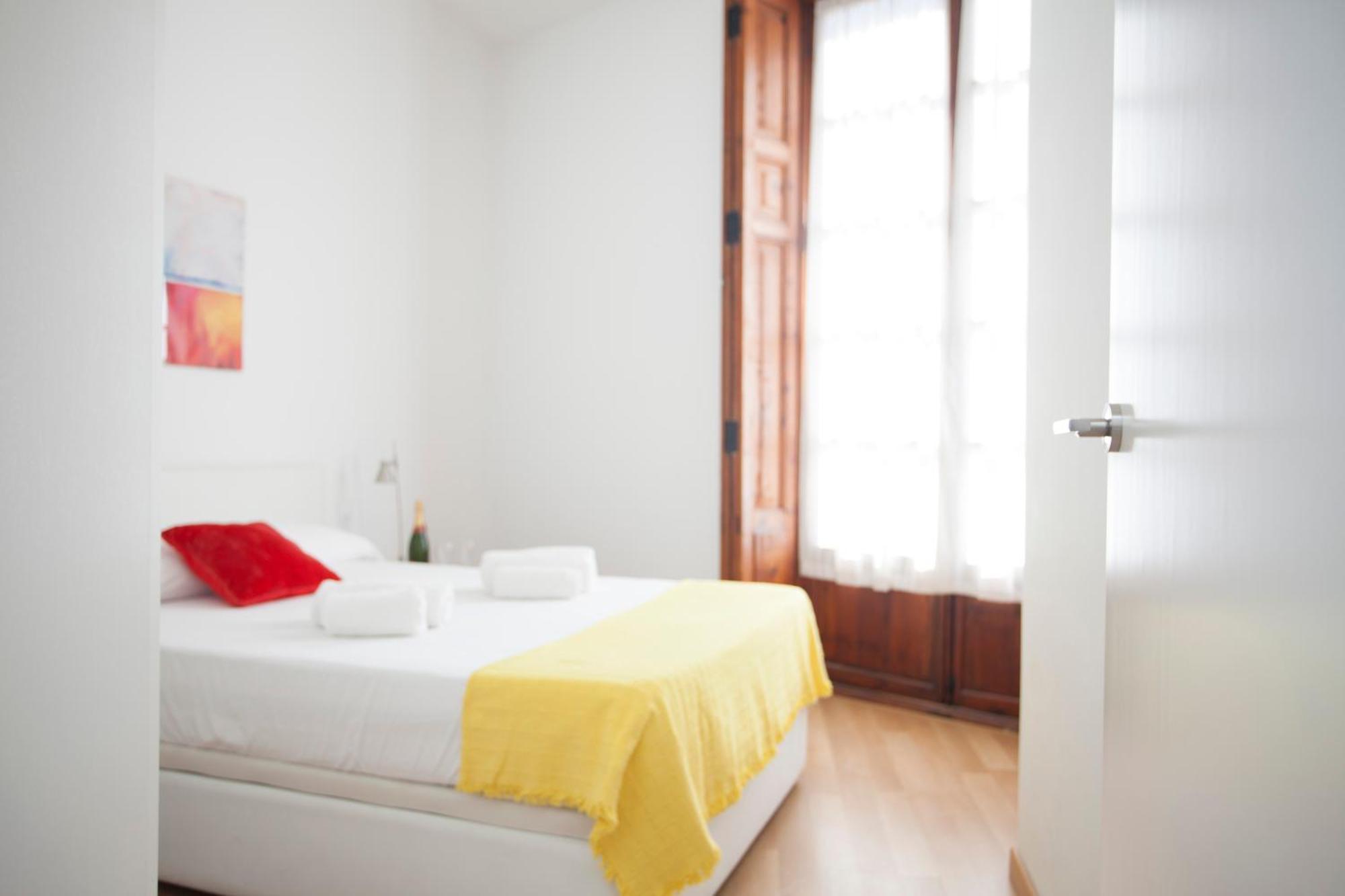Tossal Apartment Valencia Exterior photo